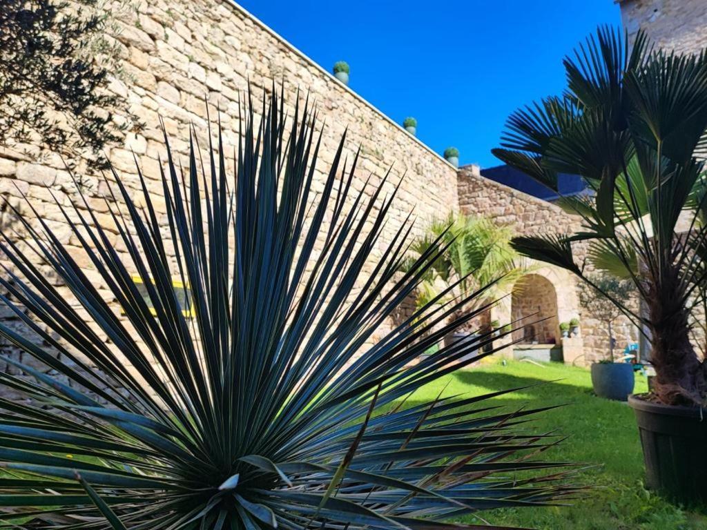 Chambres D'Hotes Les Carmelites Guingamp Εξωτερικό φωτογραφία