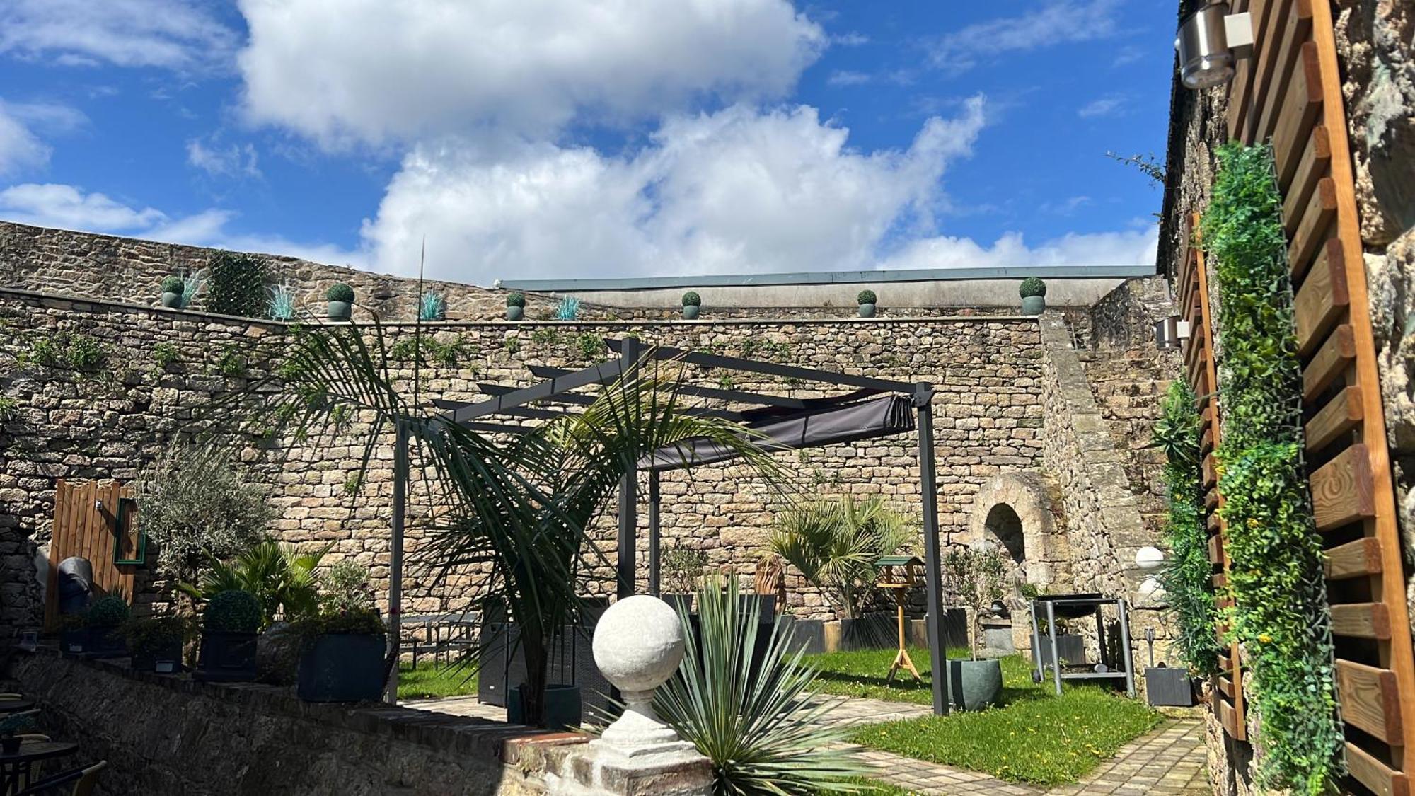 Chambres D'Hotes Les Carmelites Guingamp Εξωτερικό φωτογραφία